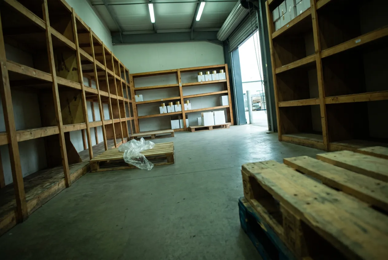 https://ombxhcpwswinhmnewubk.supabase.co/storage/v1/object/public/template-assets/folder-imports/editor-f90a7a77-ffe2-4a5f-b190-bbaf590205d7/lc-adv-10-wh-3.webp